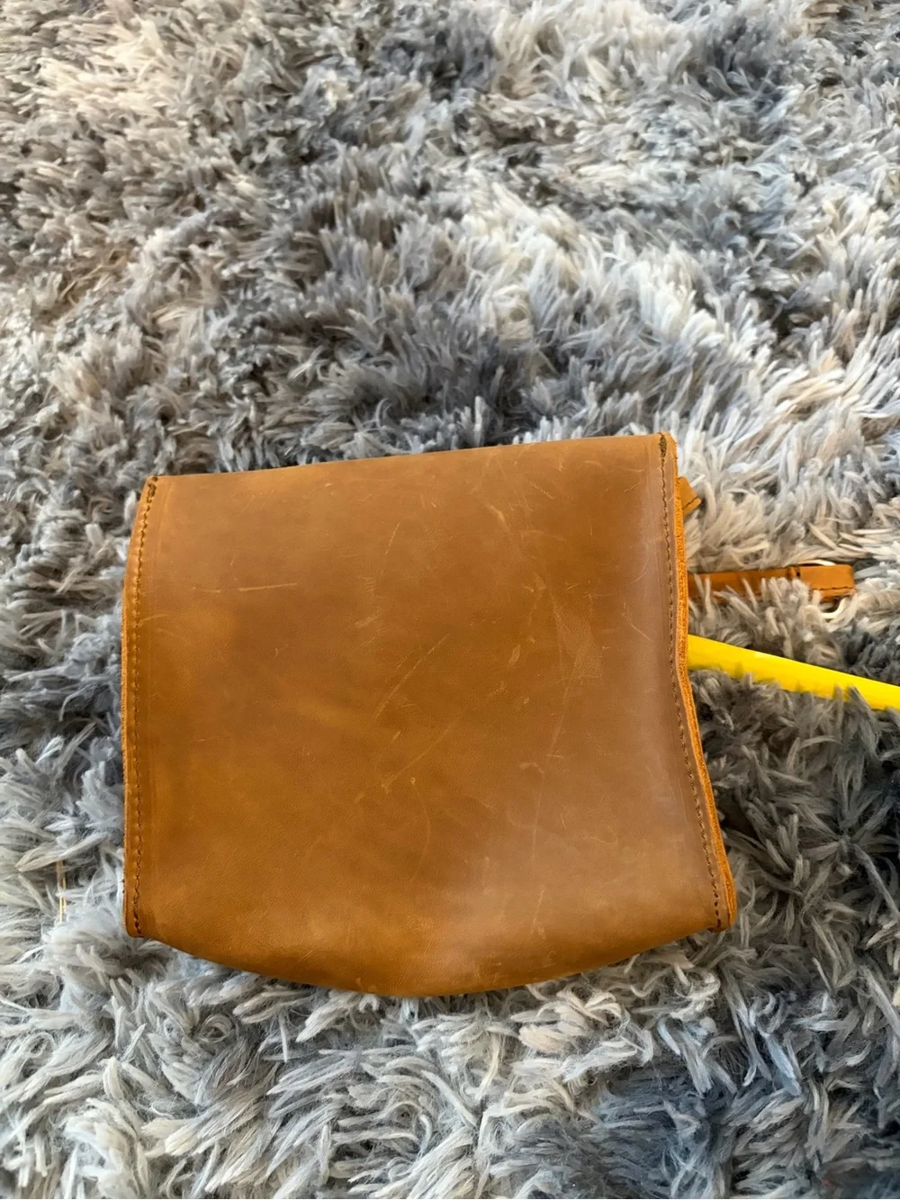Saddleback Leather Co Tobacco Tan Full Grain Leather Pouch Crossbody Bag CC Logo